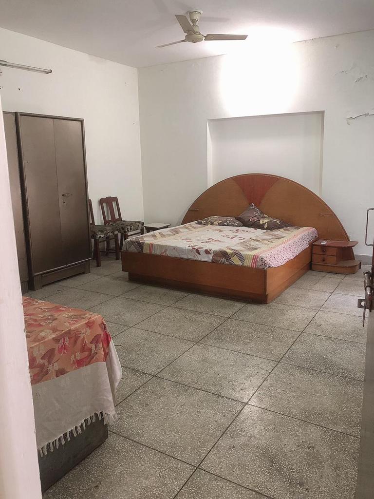 1.5 BHK + Study Room Independent House For Rent in Gomti Nagar