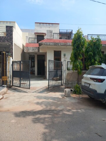 2 BHK Independent House For Rent in Omicron 1a Greater Noida