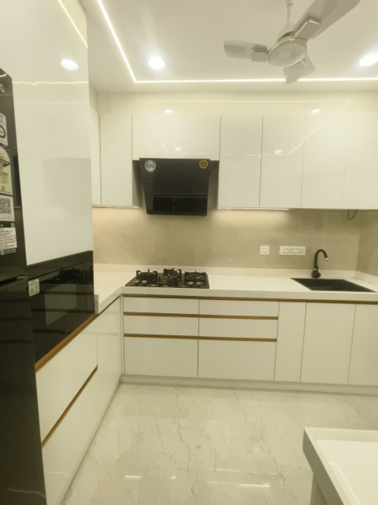 Kitchen, pride-platinum-i-and-j 3 Bedroom 1800 Sq.Ft. Apartment In Baner Pune 8633608