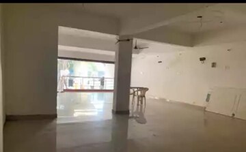  Shop For Rent in Gomti Nagar