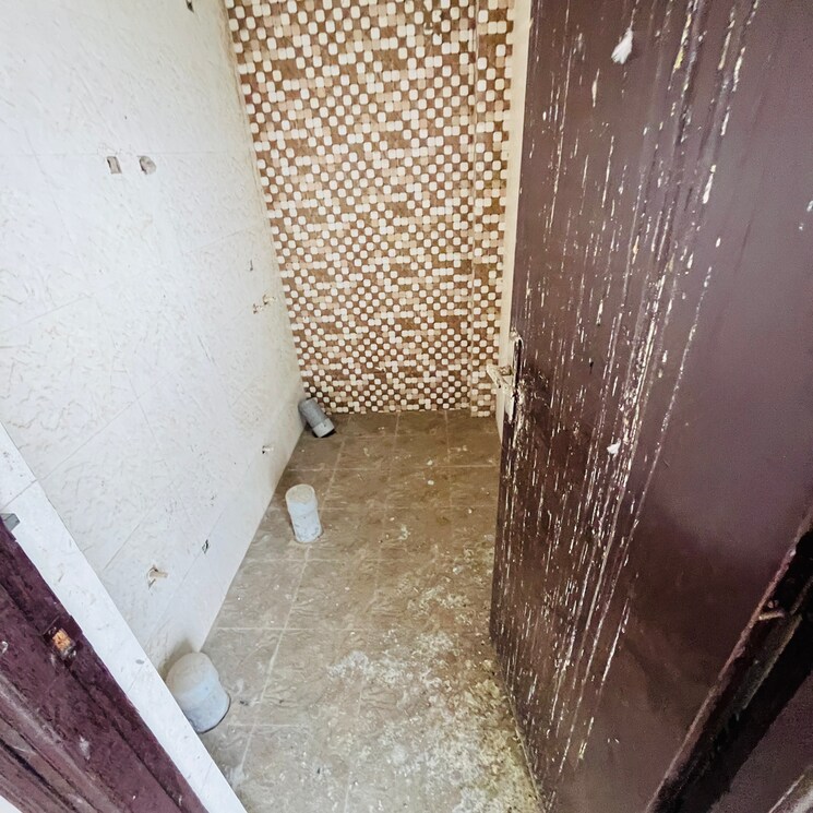 Attached Bathroom, proview-officer-city-2 2 Bedroom 995 Sq.Ft. Apartment In Sehani Khurd Ghaziabad 8633715