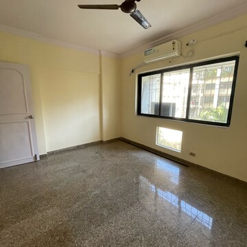 2 BHK Apartment For Rent in Malad East