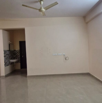 Room in 3 BHK Builder Floor at Kondapur – for Rent