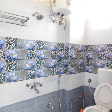 Team Area in 3 BHK Builder Floor at Kondapur – for Rent