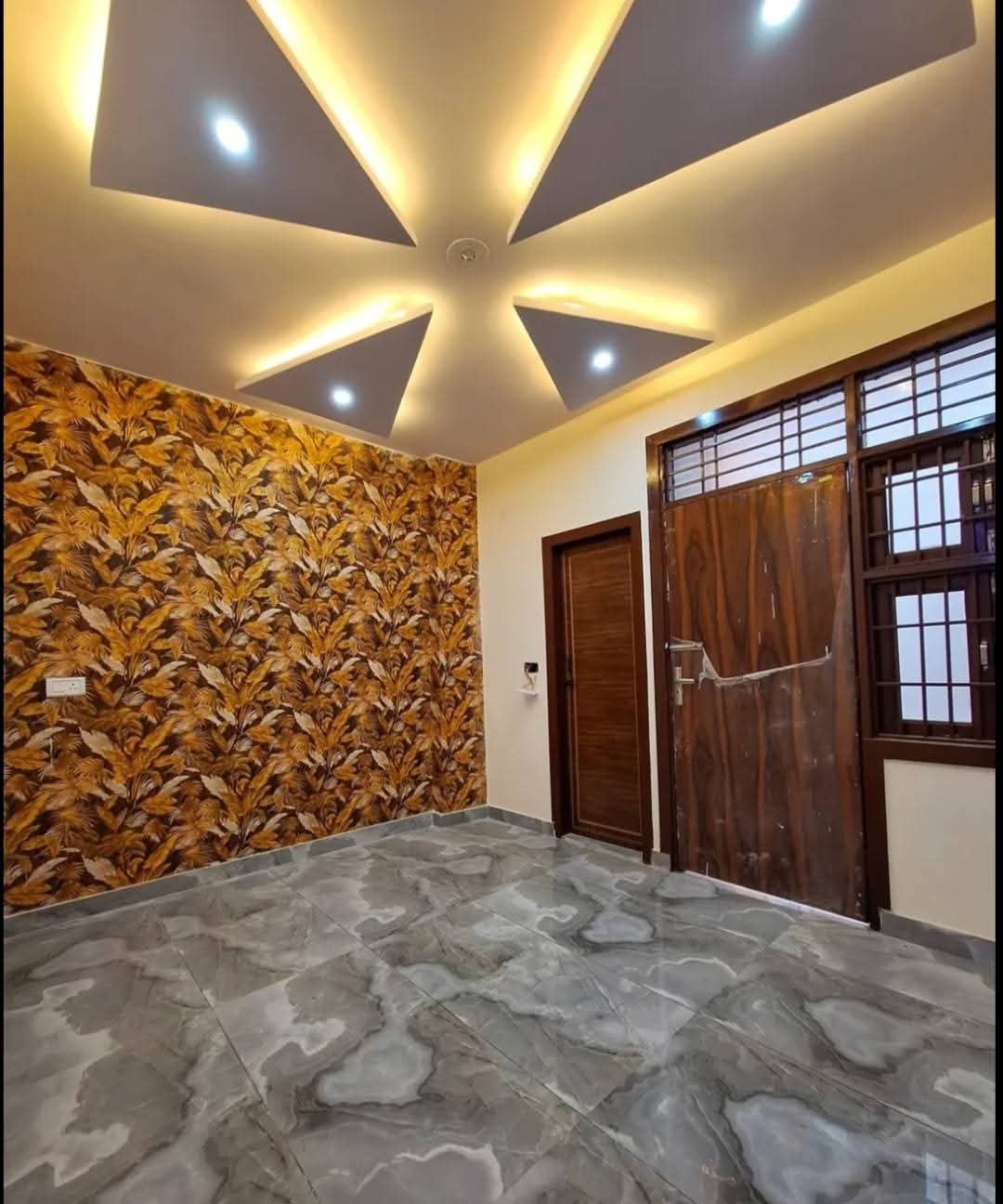 2 BHK + Extra Room Builder Floor For Sale in Harit Vihar RWA