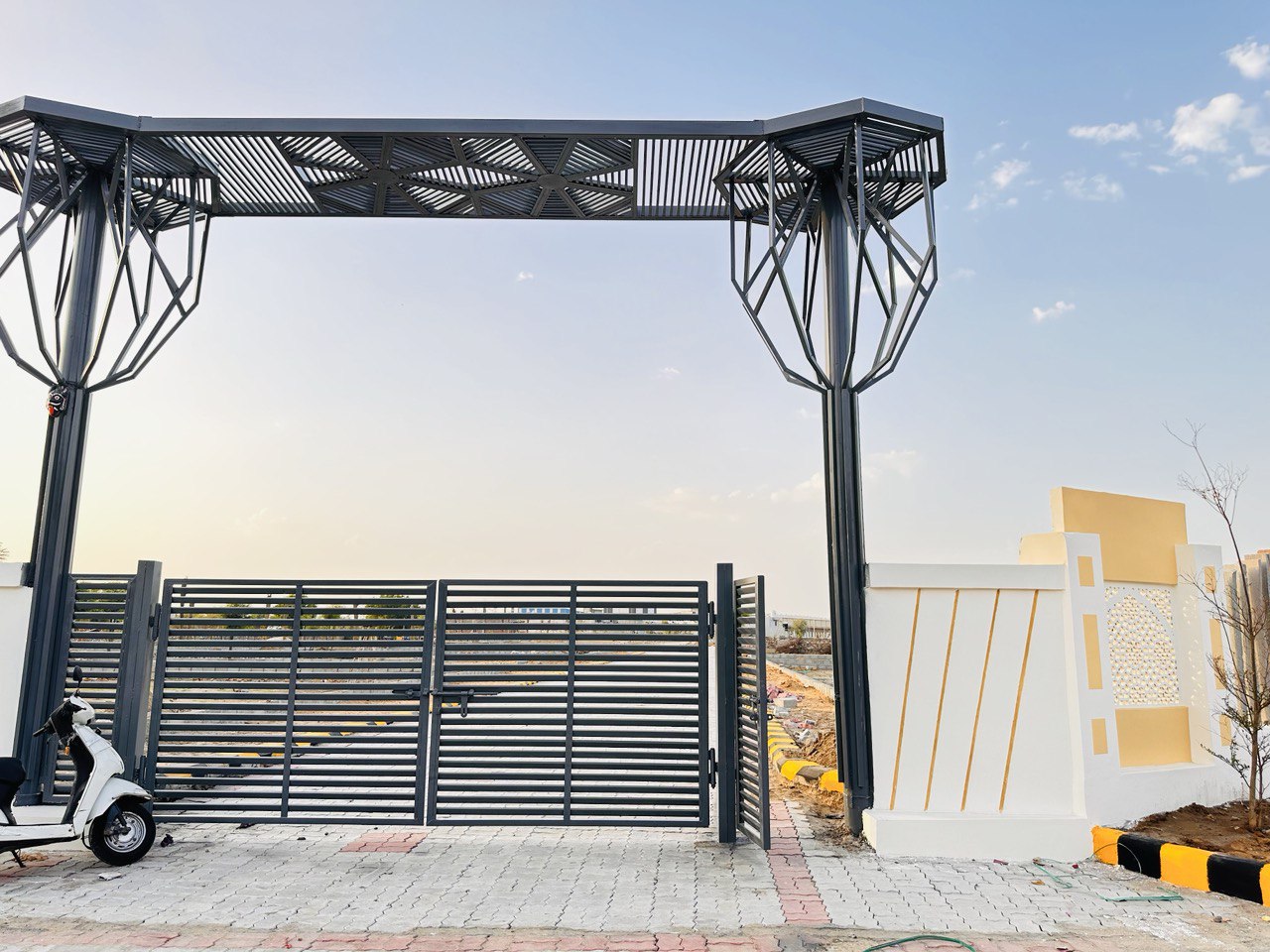 Plot For Sale in Purple Hill City