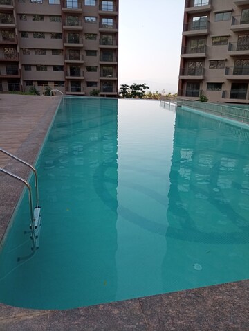 Swimming Pool in 2.5 BHK Apartment at Shapoorji Pallonji Vanaha Golfland, Bavdhan – for Sale