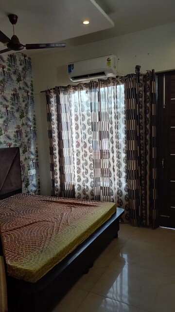 Bedroom in 3 BHK Apartment at Sunshine Enclave, Vip Road – for Rent