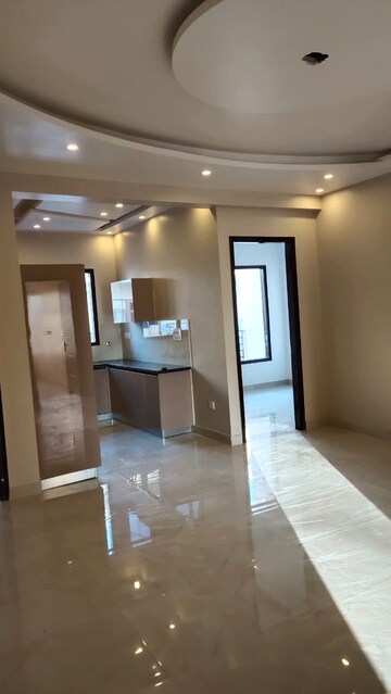 Furnished Amenities in 3 BHK Apartment at NK Savitry Enclave, Vip Road – for Rent