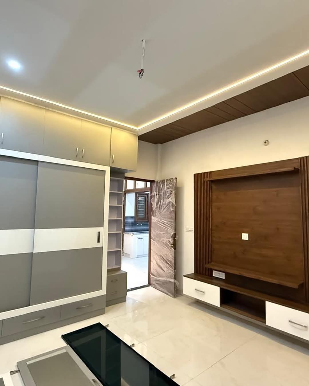 2 BHK + Extra Room Builder Floor For Sale in RWA Tomar Colony