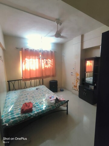 Bedroom in 2 BHK Apartment at Kothrud – for Rent