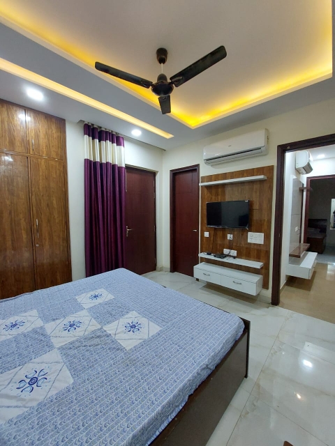 2 BHK Builder Floor For Rent in Sector 27