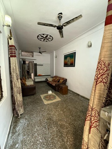 Bedroom in 3 BHK Builder Floor at Govindpuri – for Rent