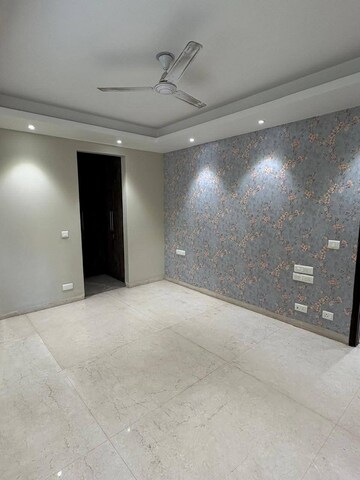 Room in 3 BHK Builder Floor at Ansal Sushant Floors, Sushant Lok ii – for Sale
