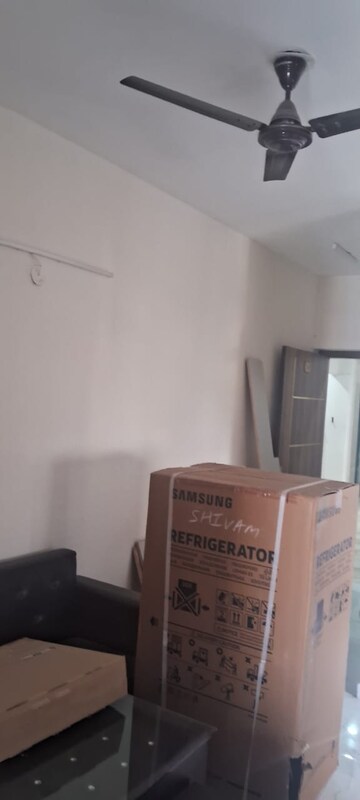 Furnished Amenities in 3 BHK Apartment at ATS Triumph, Sector 104 – for Rent
