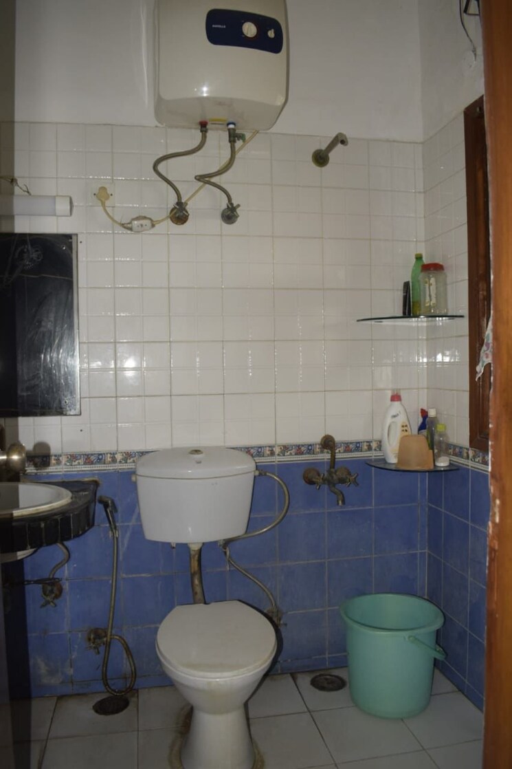 Bathroom, eros-garden-villas 3 Bedroom 1408 Sq.Ft. Villa In Charmwood Village Faridabad 8634116