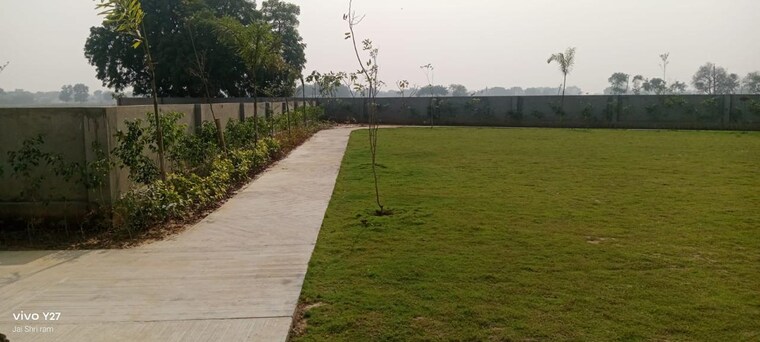 Garden, sector 84  250 Sq.Yd. Plot In Sector 84 Faridabad 8634142