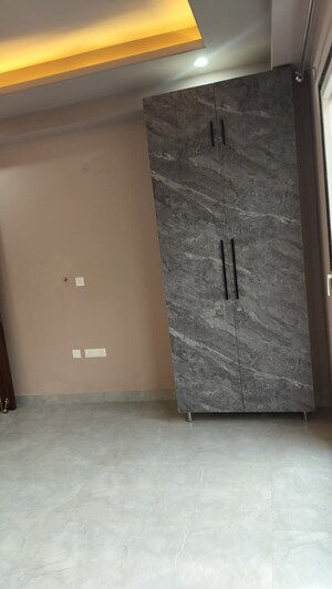 Room in 2 BHK Builder Floor at Harit Vihar RWA, Burari – for Sale