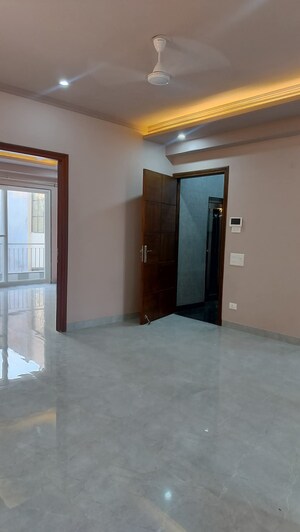 Room in 2 BHK Builder Floor at Harit Vihar RWA, Burari – for Sale