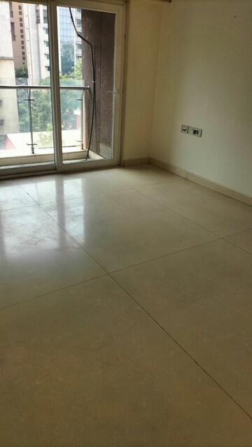 Bedroom in 3 BHK Apartment at RNA Continental, Chembur – for Rent