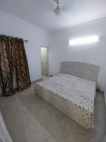 Bedroom in 2 BHK Builder Floor at RWA Tomar Colony, Mukundpur – for Sale