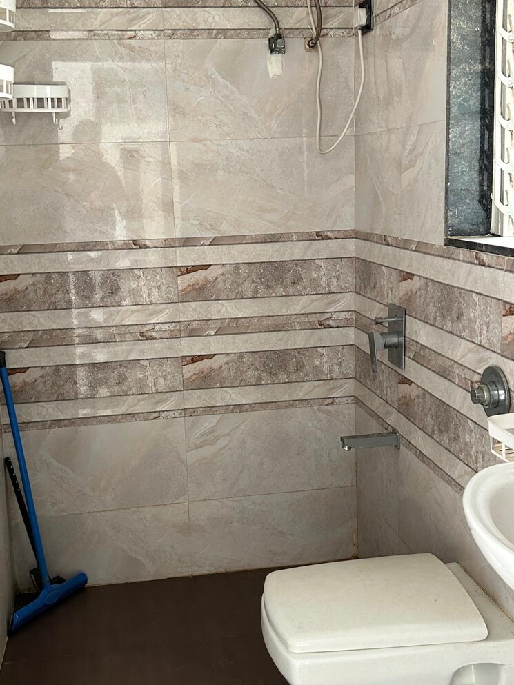 Bathroom, sunbeam-heights 2 Bedroom 713 Sq.Ft. Apartment In Andheri West Mumbai 8634219