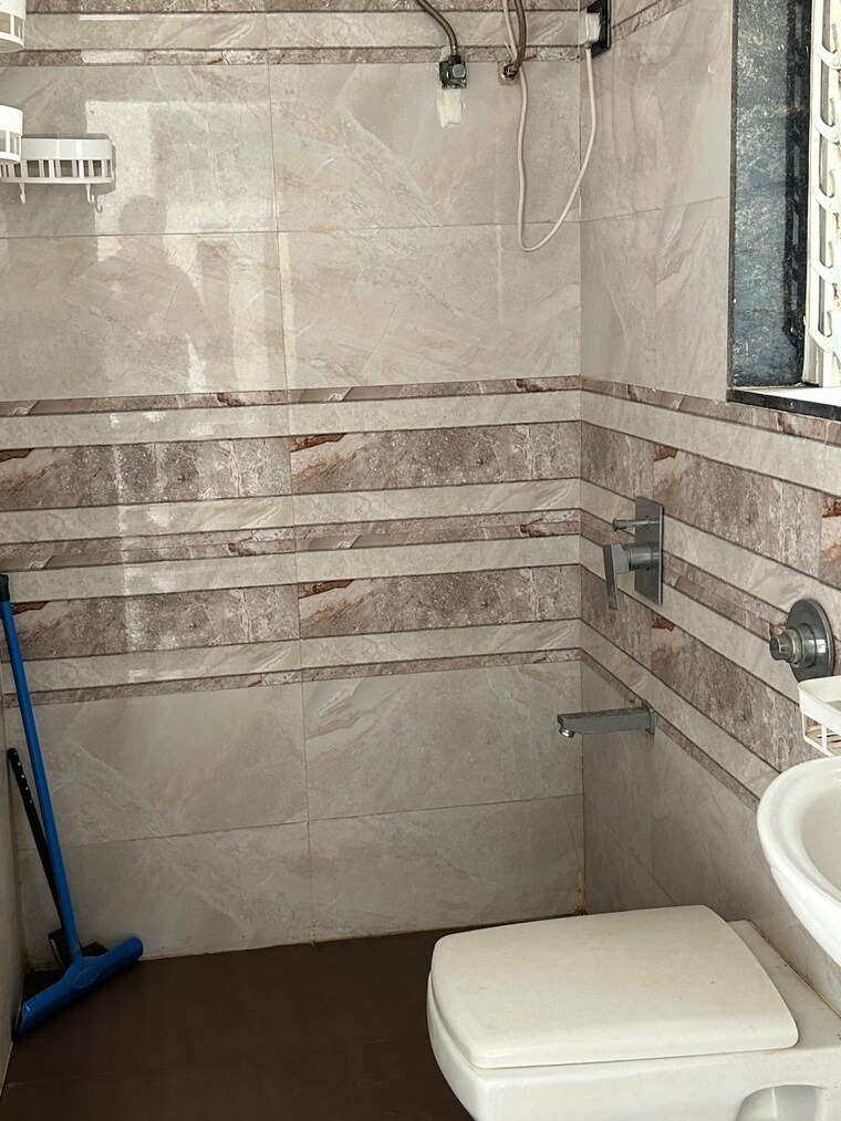 Bathroom, sunbeam-heights 2 Bedroom 713 Sq.Ft. Apartment In Andheri West Mumbai 8634219