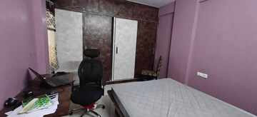 Room in 3 BHK Apartment at SMR Vinay Harmony County Phase 1, Rajendra Nagar – for Rent