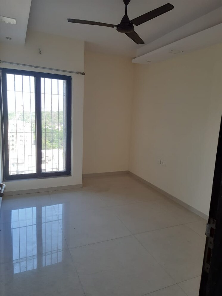 Room, dosti-desire 2 Bedroom 650 Sq.Ft. Apartment In Brahmand Thane 8634221