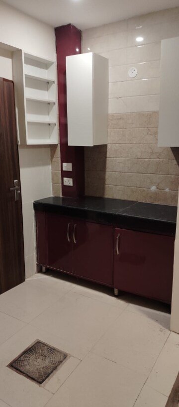 Kitchen in 2 BHK Builder Floor at Sector 46 – for Rent