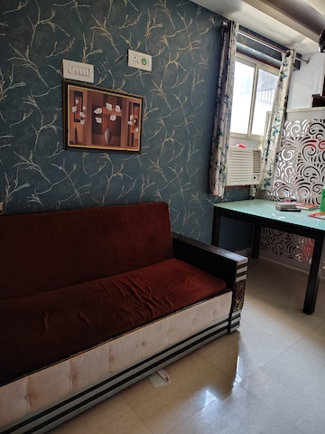 Living Room in 2 BHK Apartment at Adore Happy Homes, Sector 86 – for Rent