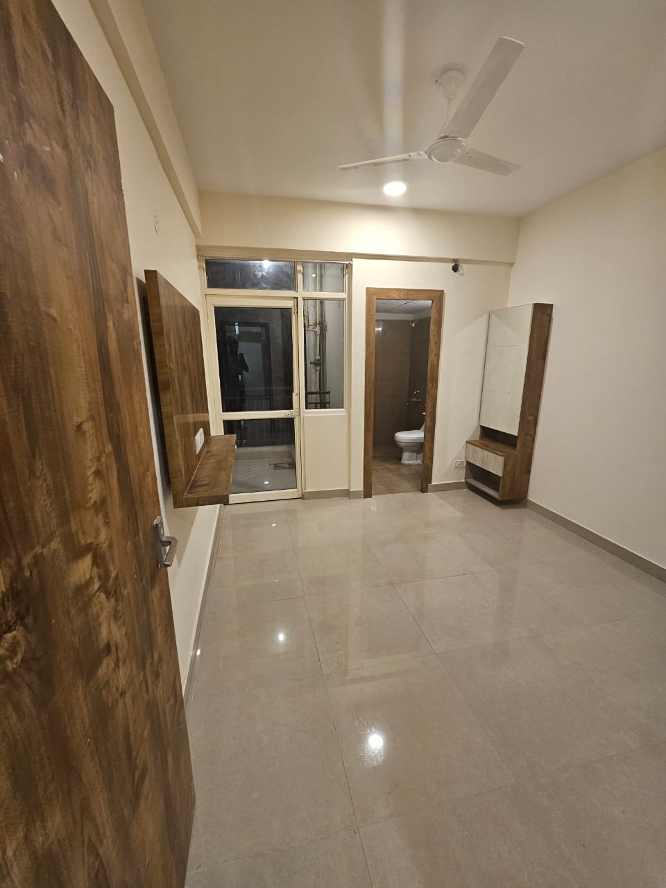 2 BHK Apartment For Rent in Suncity Avenue 76