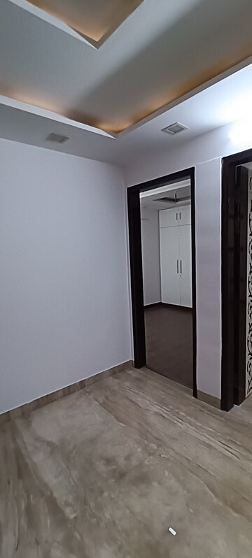 2 BHK Builder Floor For Sale in Rohini Sector 7
