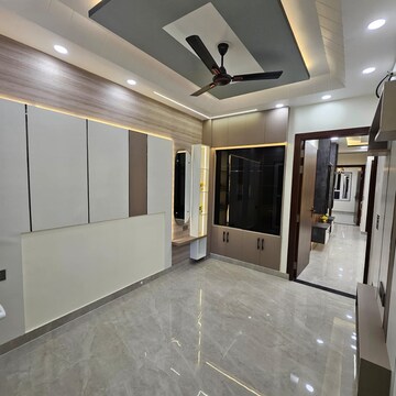Building Lobby in 3.5 BHK Builder Floor at Dwarka Mor – for Rent