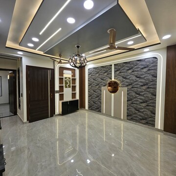 Building Lobby in 3.5 BHK Builder Floor at Dwarka Mor – for Rent