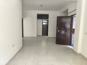 Room in 3 BHK Apartment at SRS Prime Floors, Sector 87 – for Sale