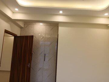 Furnished Amenities in 2 BHK Apartment at Suncity Avenue 76, Sector 76 – for Rent