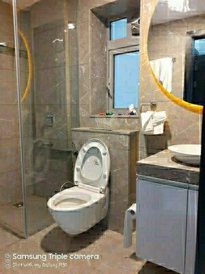 Bathroom in 2 BHK Apartment at Oberoi Realty Splendor, Andheri East – for Sale