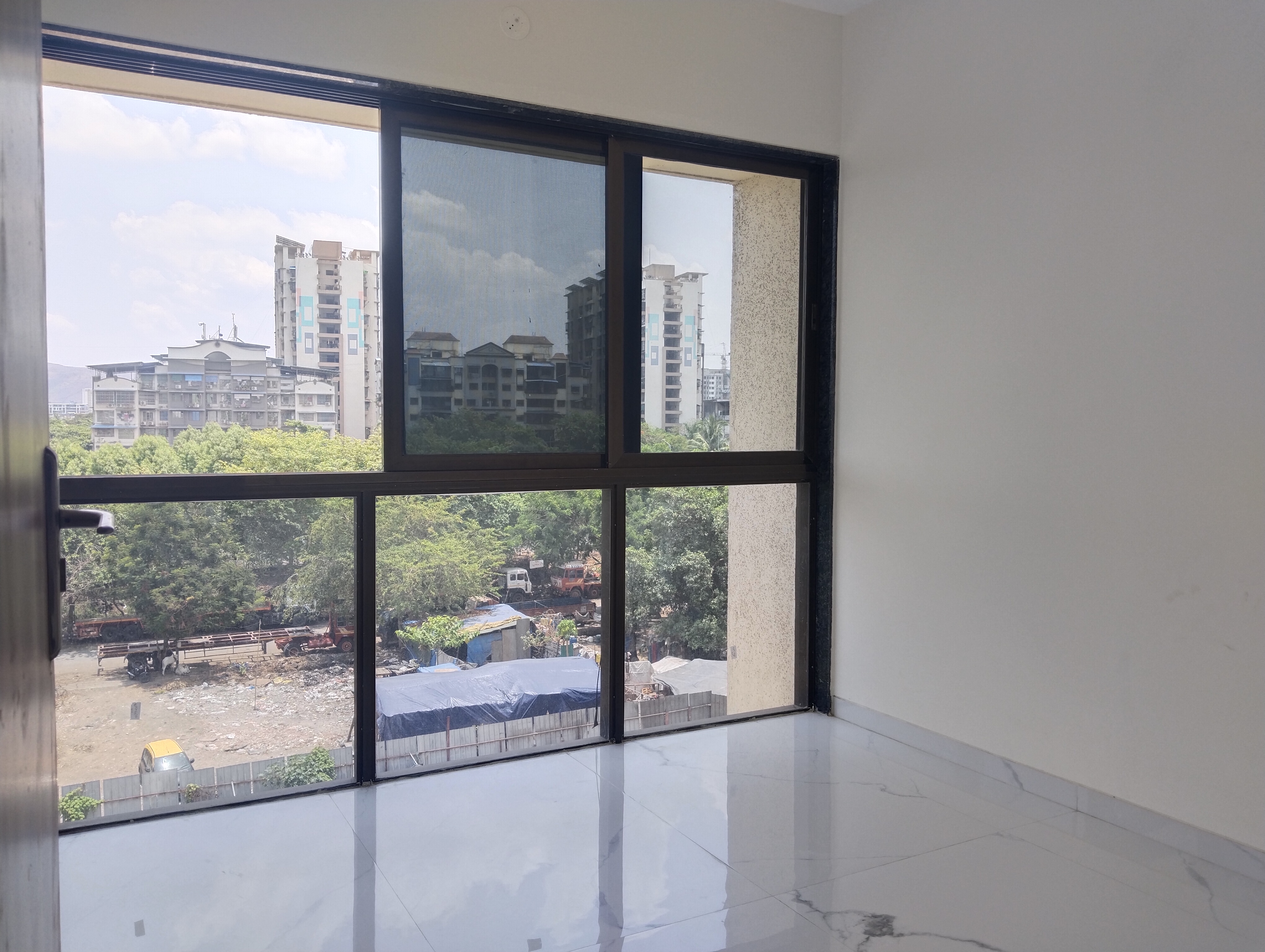 2 BHK + Extra Room Apartment For Rent in Aura Luxisca