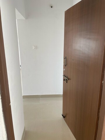 Room in 2 BHK Apartment at Willows Twin Tower, Hinjewadi – for Rent