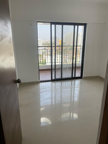 Room in 2 BHK Apartment at Willows Twin Tower, Hinjewadi – for Rent