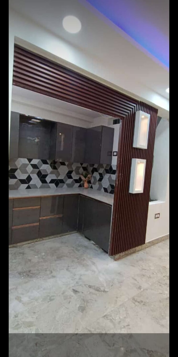 Kitchen, sector 72 2 Bedroom 1050 Sq.Ft. Builder Floor In Sector 72 Noida 8634320