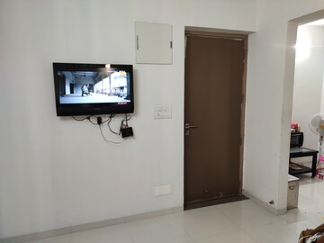 Furnished Amenities in 3 BHK Apartment at Sun South Park, Sp Ring Road – for Sale
