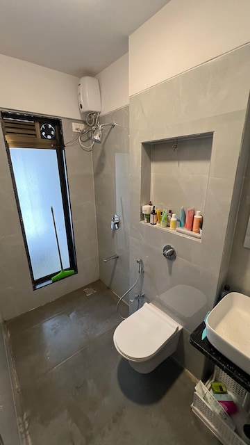Bathroom in 2 BHK Apartment at Sindhi Society, Chembur – for Rent