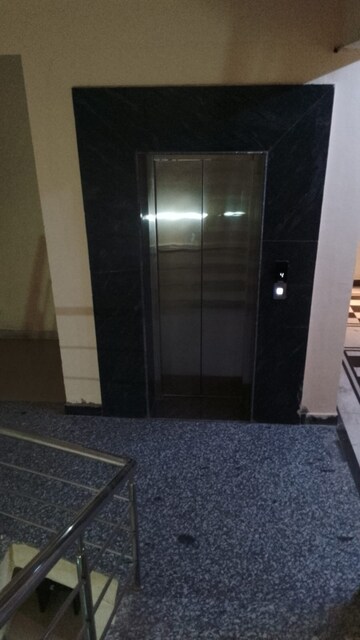 Lift in Studio Apartment at Ramnagariya – for Rent