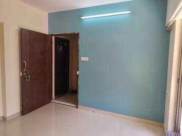Room in 1 BHK Apartment at Andheri West – for Rent