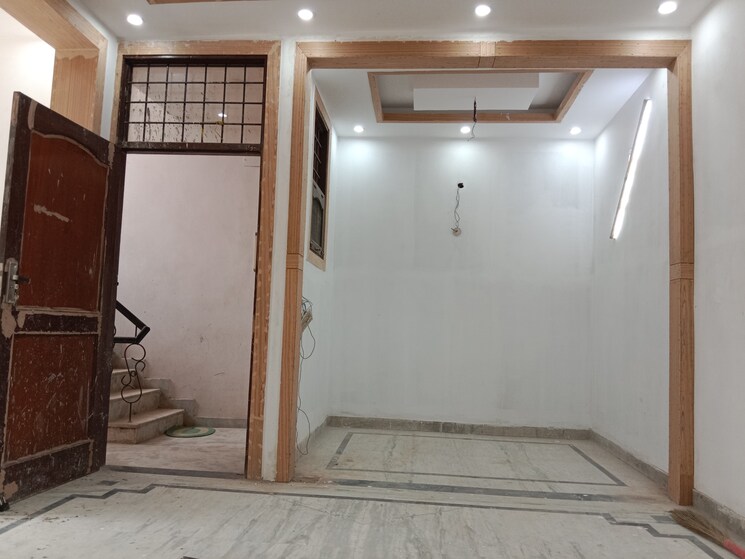 Room, green fields colony 3 Bedroom 1500 Sq.Ft. Builder Floor In Green Fields Colony Faridabad 8634511