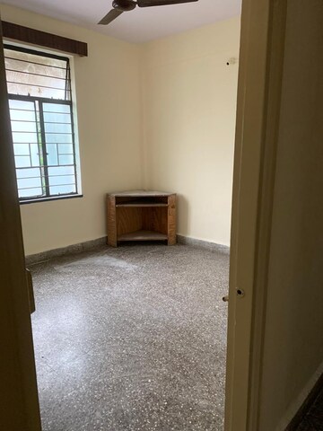 Bedroom in 2 BHK Apartment at Borate Jijai Nagari, Kothrud – for Rent