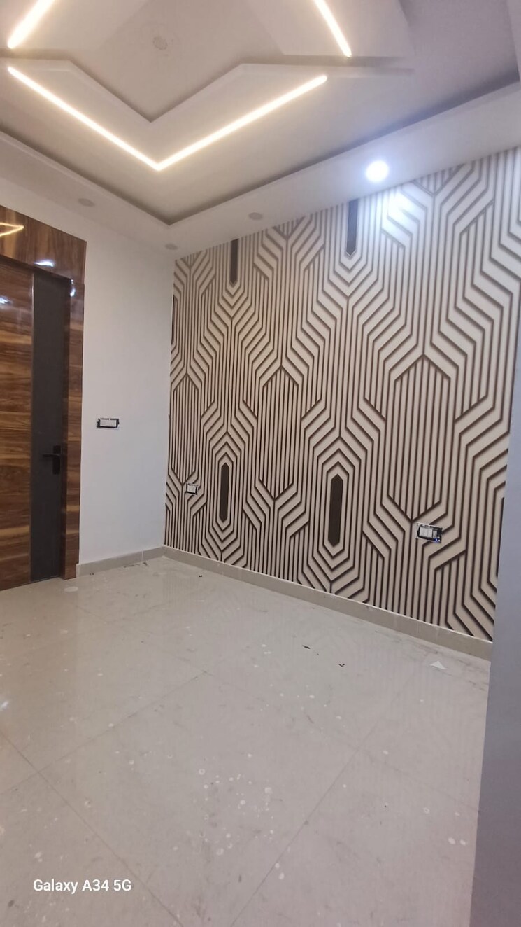 Room, uttam nagar 2 Bedroom 650 Sq.Ft. Apartment In Uttam Nagar Delhi 8634565