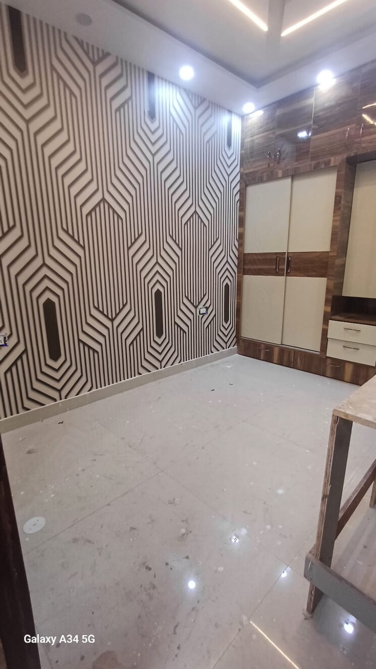 Room, uttam nagar 2 Bedroom 650 Sq.Ft. Apartment In Uttam Nagar Delhi 8634565